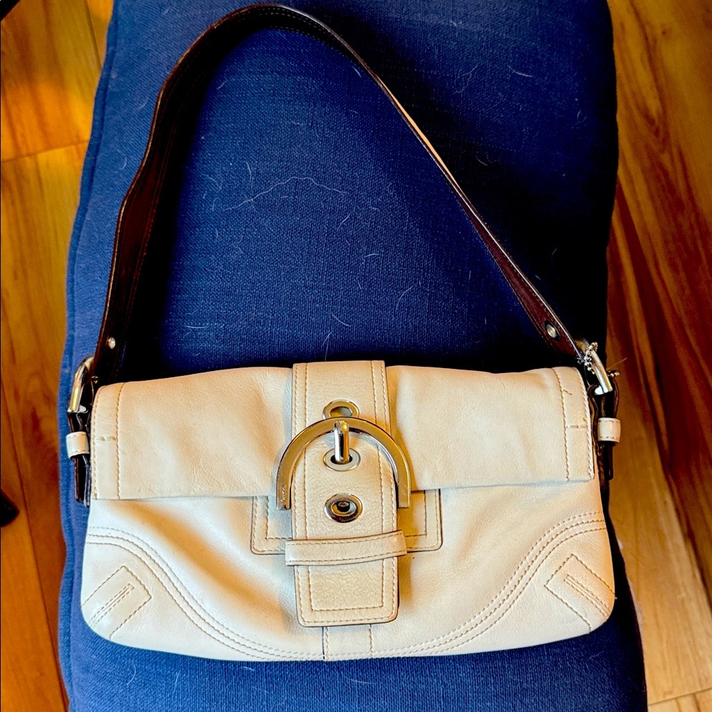 Vintage Coach Soho 9247 All Cream White Leather Shoulder Bag